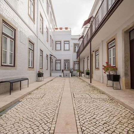 Charming Apartment In Private Condominium At Graca Lisboa Exteriér fotografie